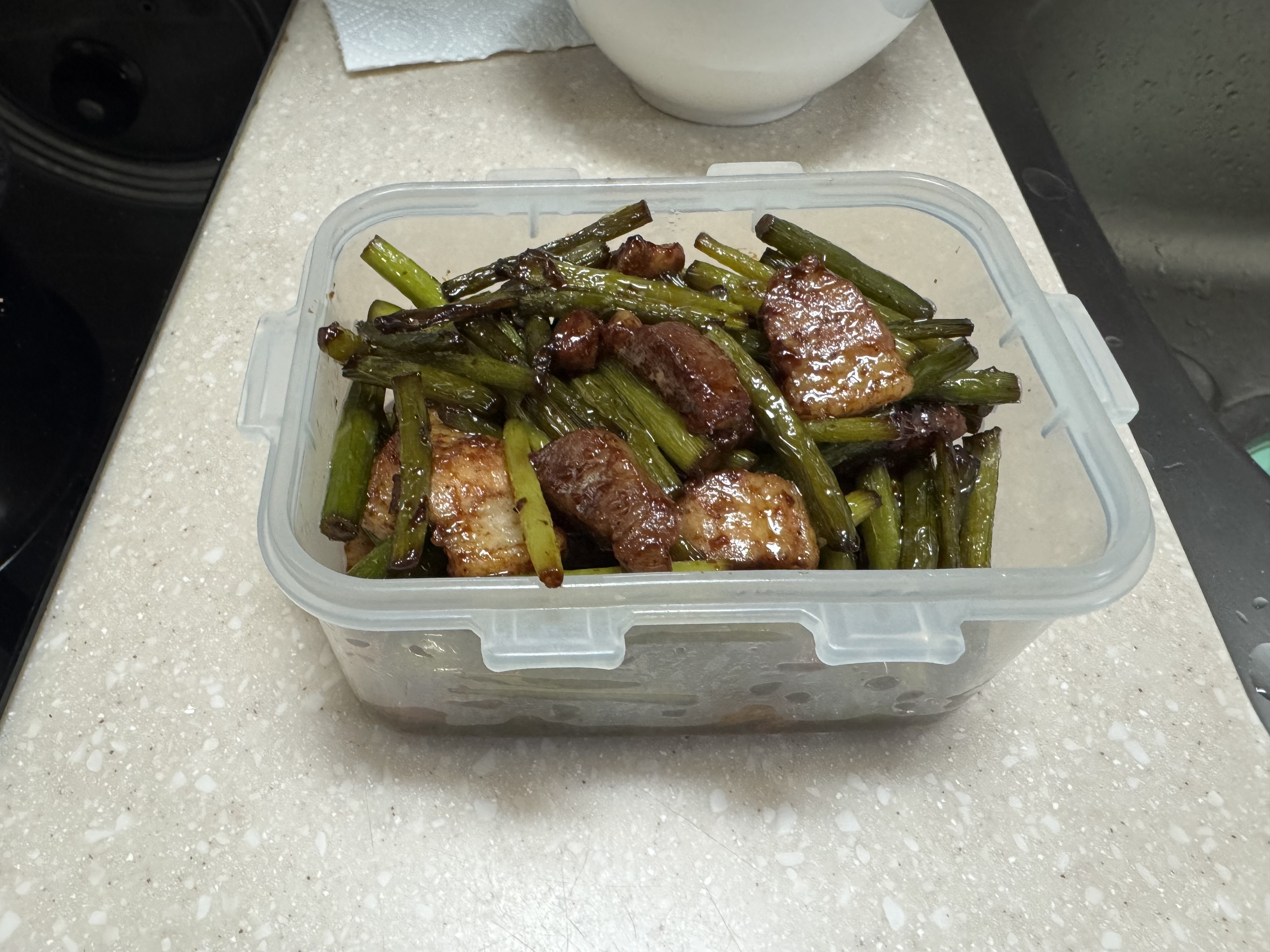 마늘쫑 돼지고기 볶음